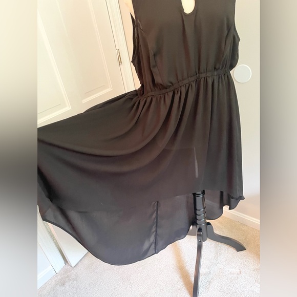 Torrid High/Low Keyhole Chiffon Top Size 1(14/16) - Picture 6 of 12